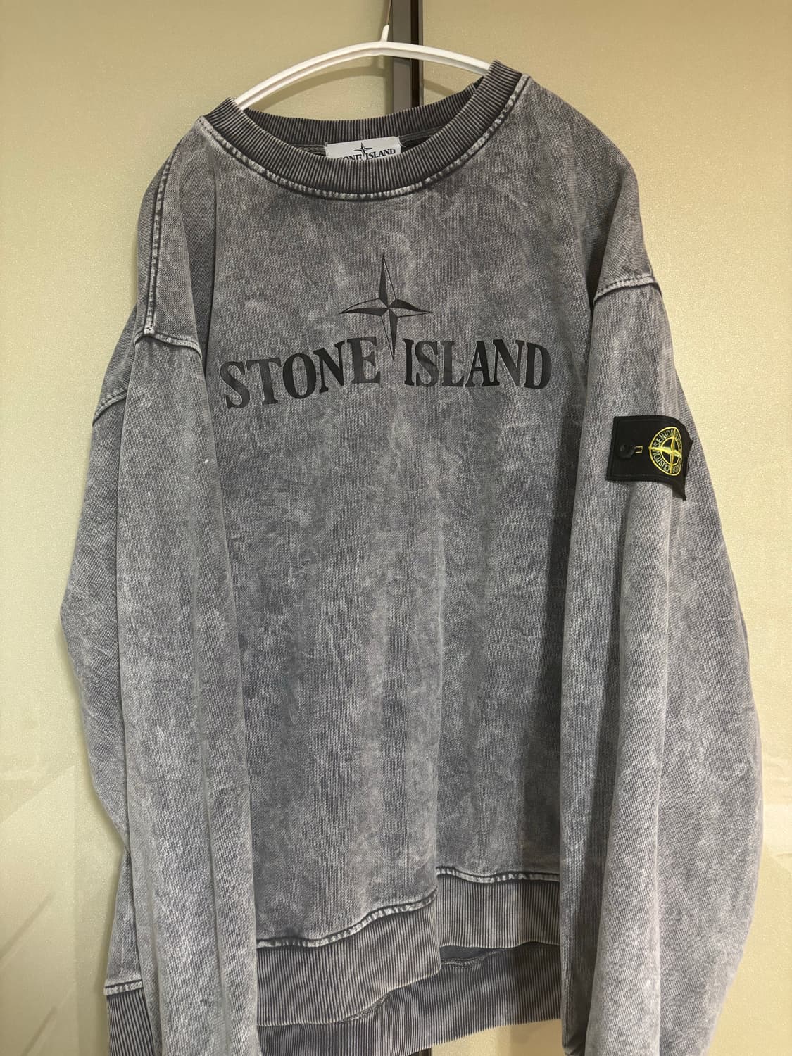 스톤아일랜드 맨투맨 상품이미지1