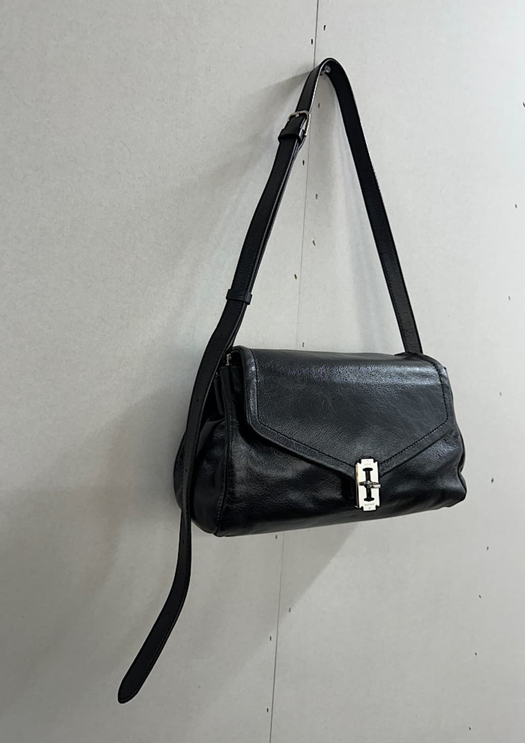 분크 오캄두숄더백  상품이미지4