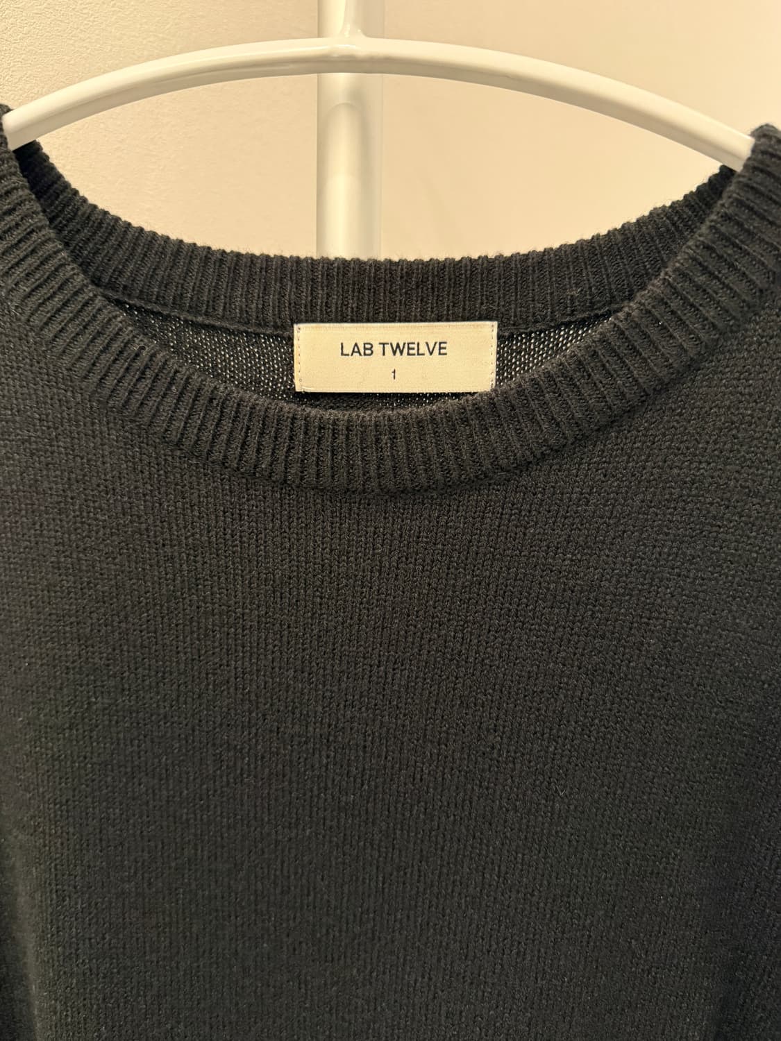 랩12 블랙 캐시미어 15%포함 니트 상품이미지4