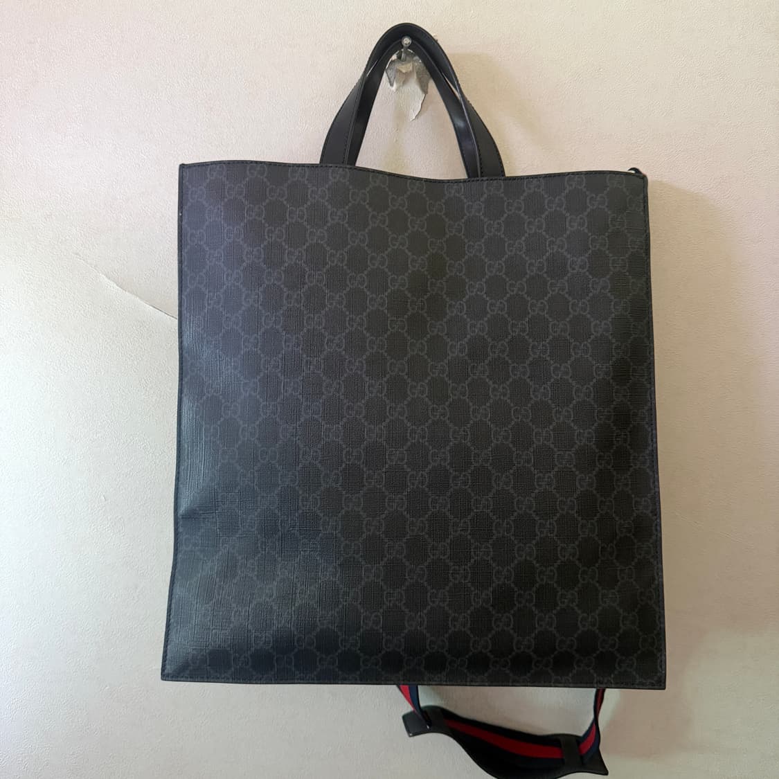 구찌 GG 슈프림 로고 토트&크로스백 상품이미지3
