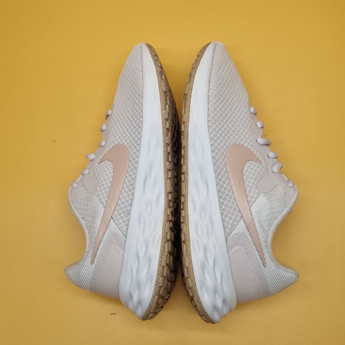 나이키 레볼루션6 여성운동화240. 상품이미지5