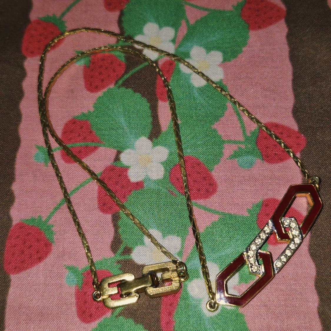 79s 지방시 g로고 레드 에나멜 파베 초커 상품이미지7