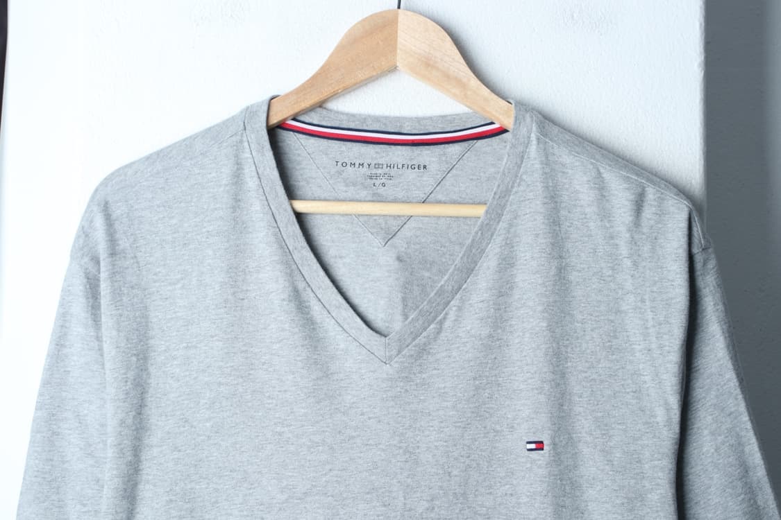 (L-XL) 타미힐피거 반팔 티셔츠 브이넥 무지 기본-H30722 상품이미지3
