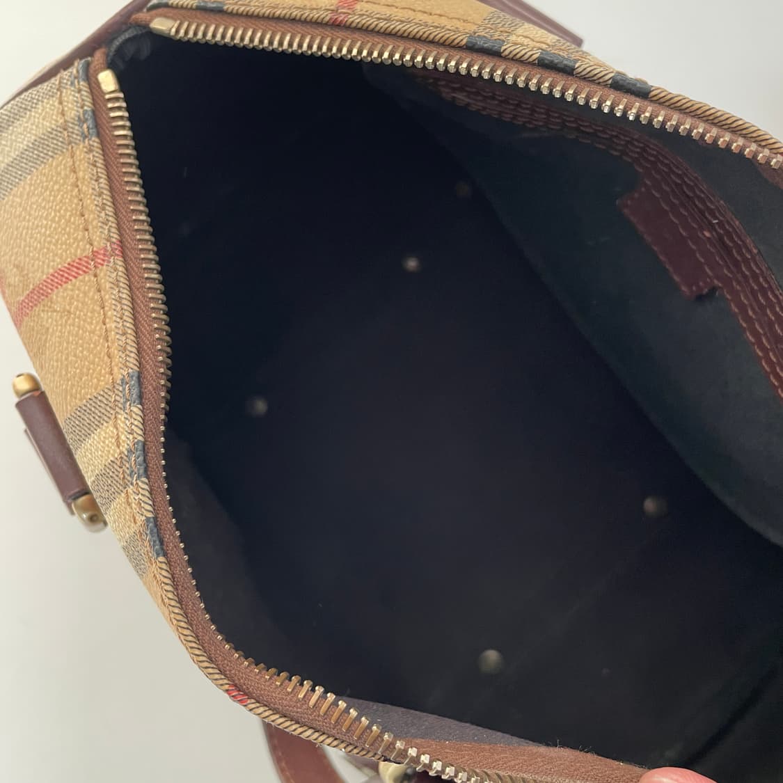 버버리 노바 체크 토트백 상품이미지8