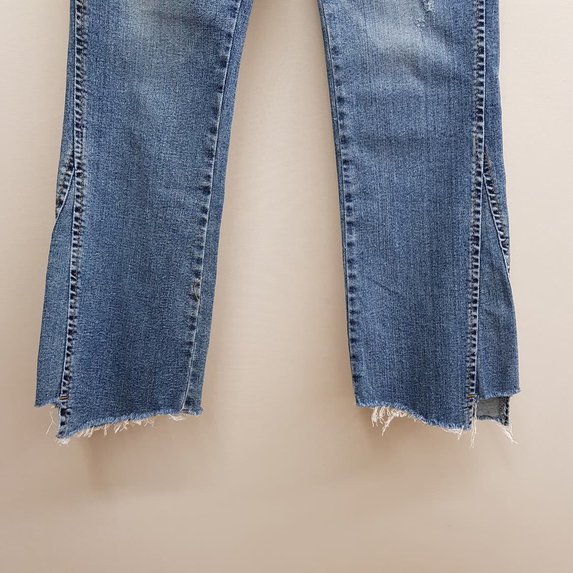 셀린비 컷오프 밑단 슬릿 스트레이트 데님 팬츠 S사이즈 상품이미지3