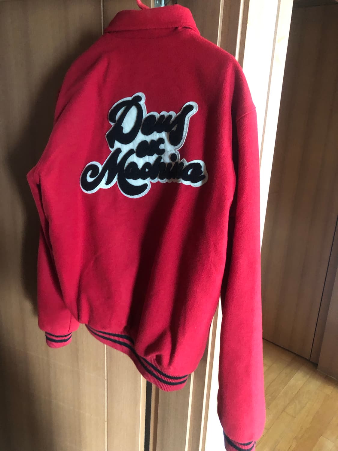 데우스 엑스 마키나 자켓(착샷포함) 상품이미지2