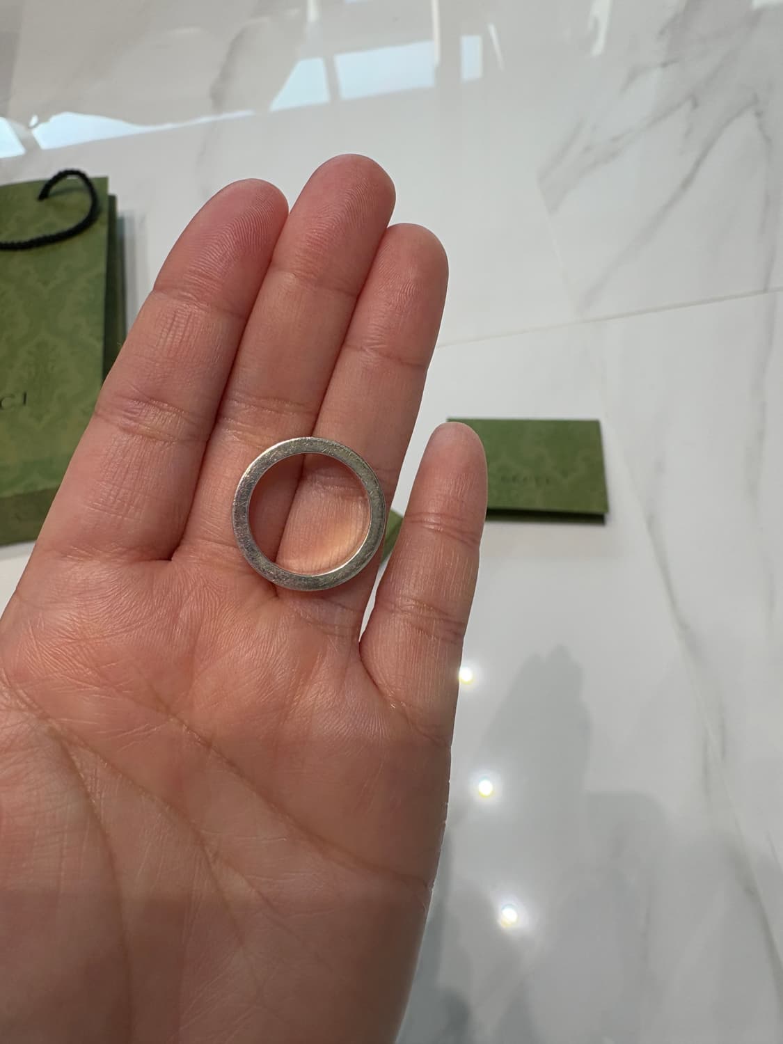 구찌 반지 벌 GG 인그레이빙 4mm 실버 11호 상품이미지3