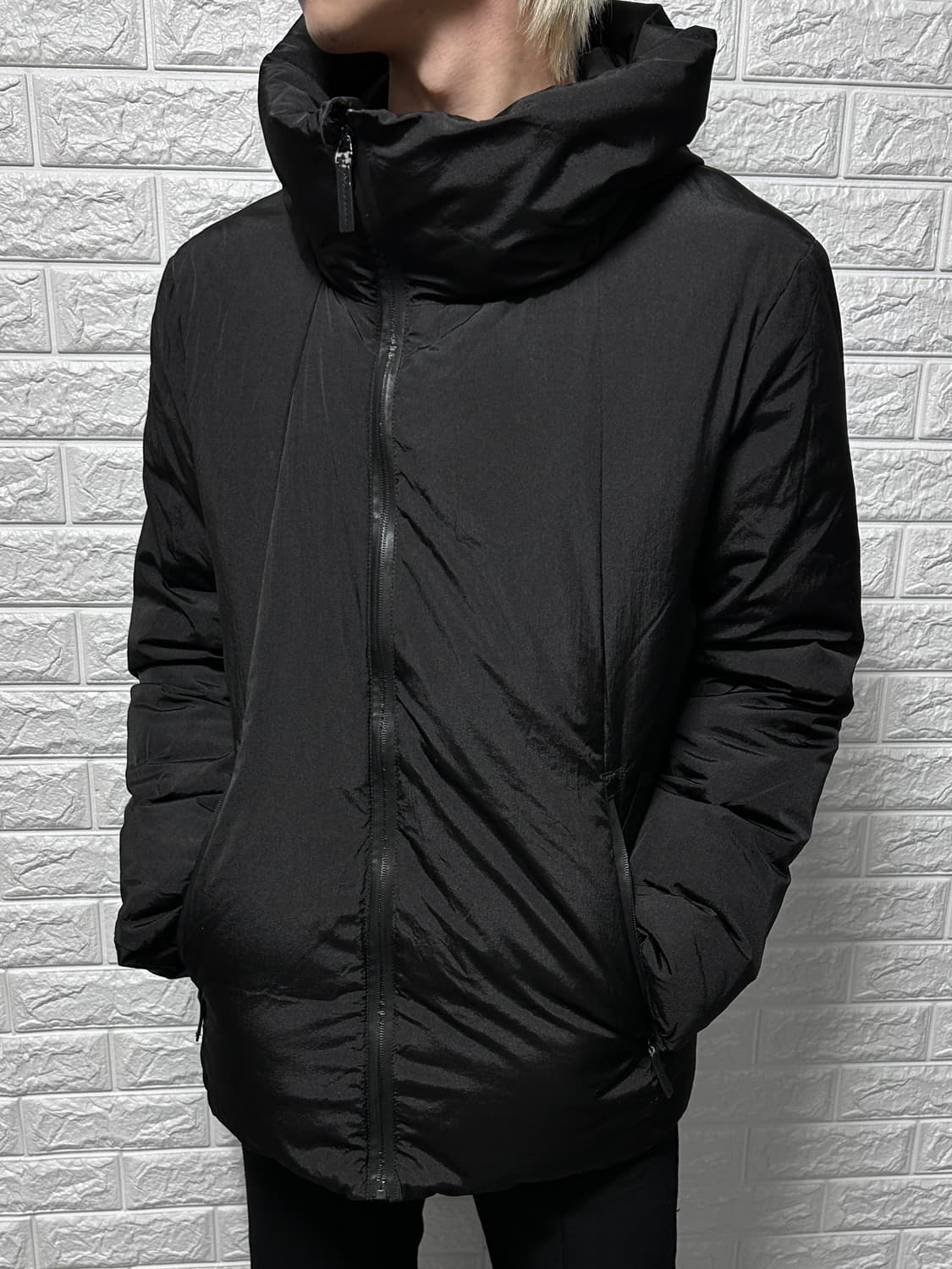 비대칭 하이넥 다운 패딩 자켓 상품이미지1