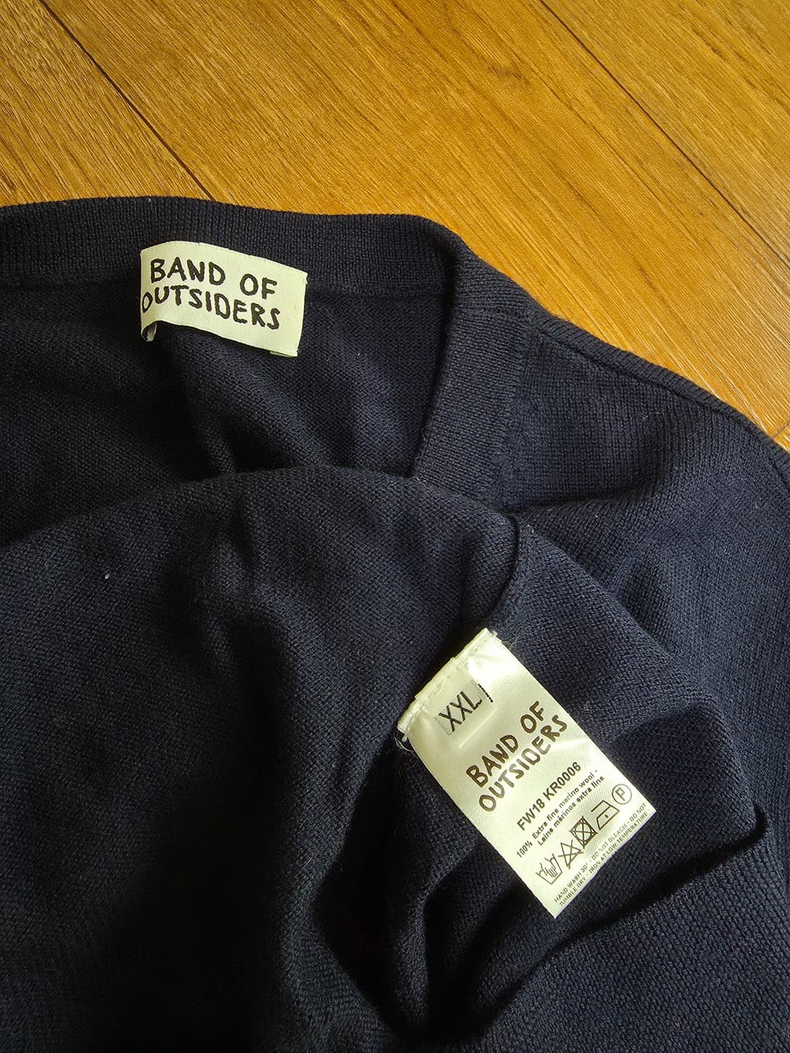 밴드오브아웃사이더스 로고 니트 상품이미지2