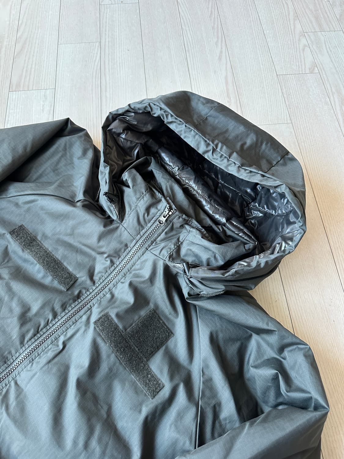 Taion x gloster level7 down jacket 상품이미지6
