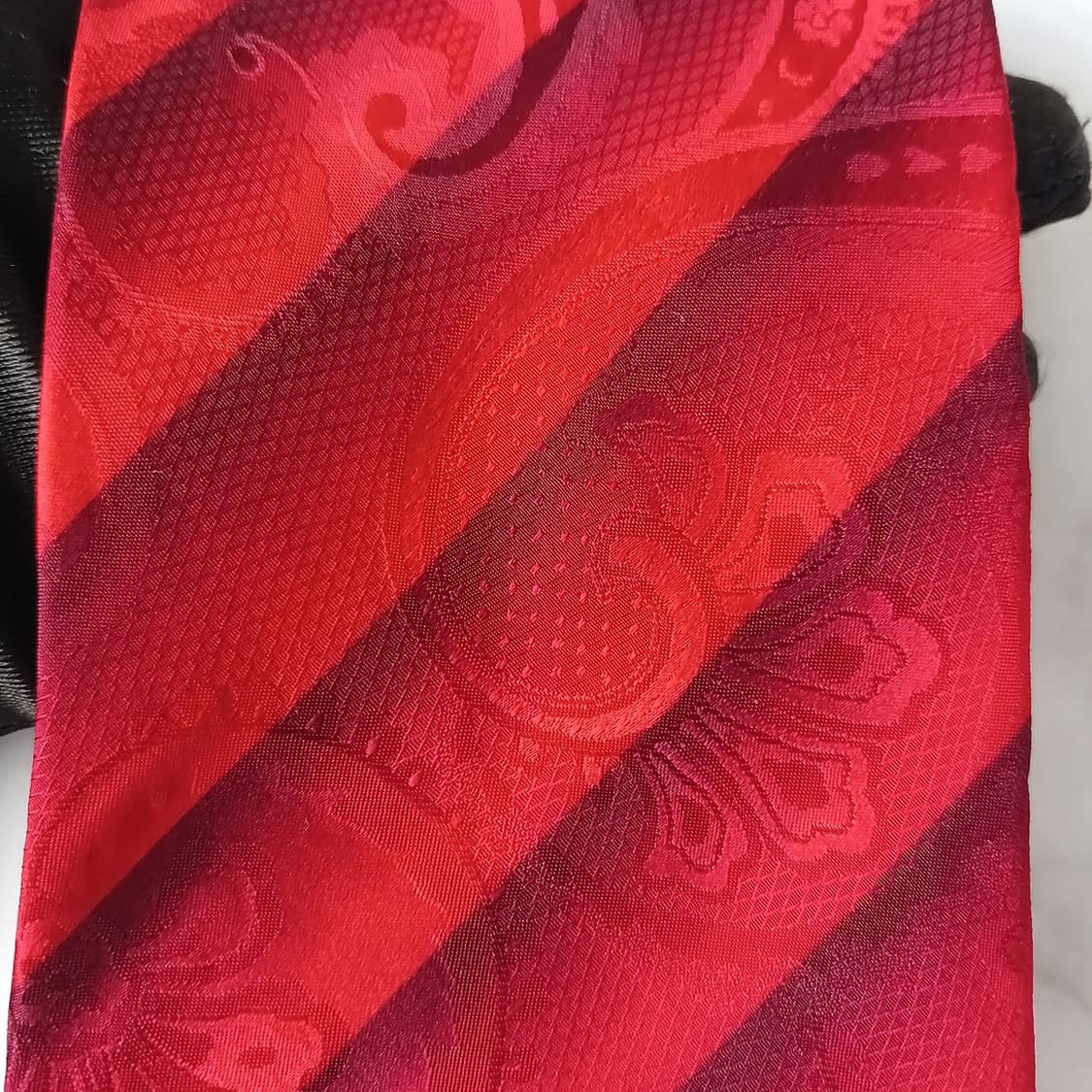 아쿠아스큐텀 실크 레드 스트라이프 넥타이 10cm A+등급 A19182
 상품이미지6