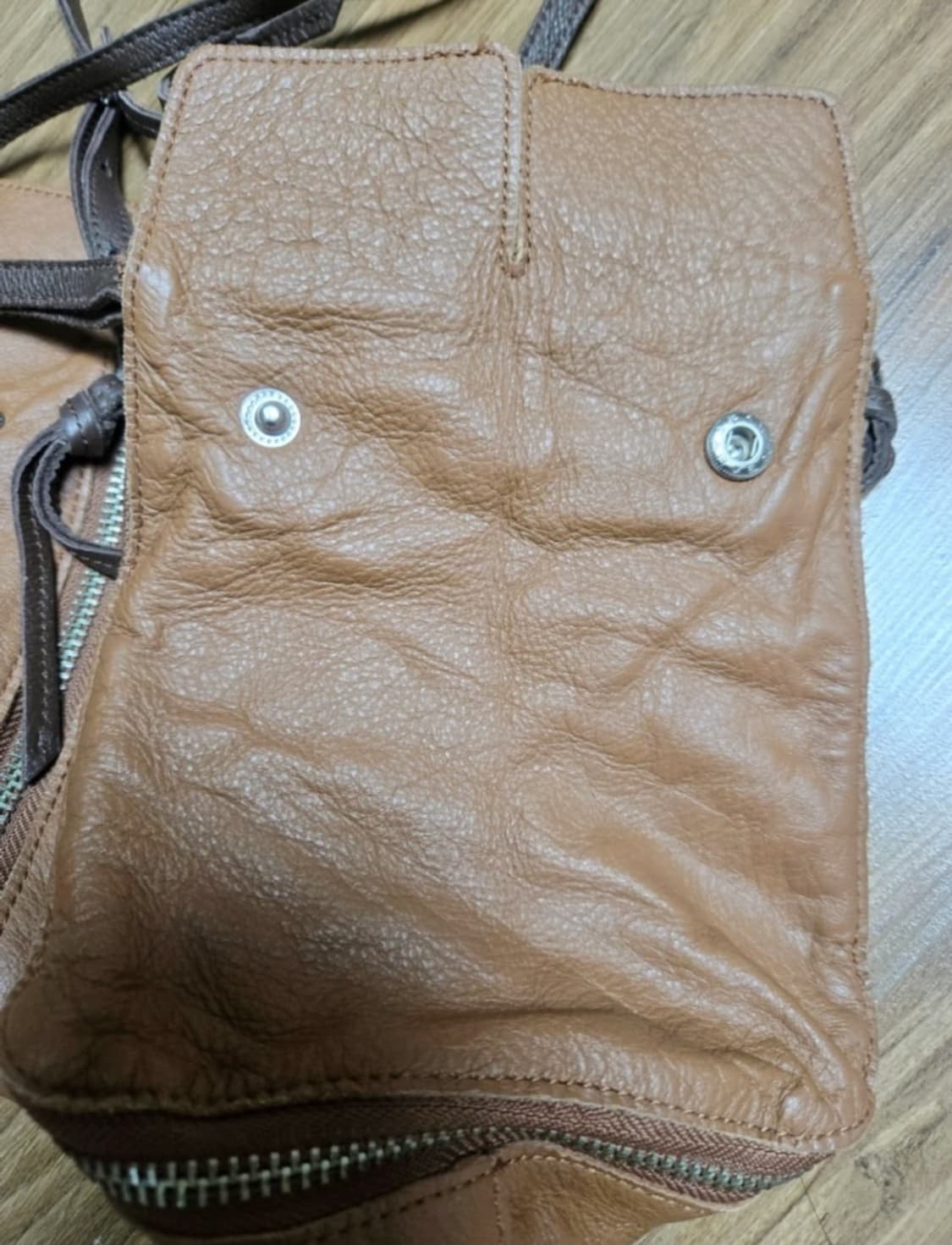 Thursday Island 가죽 해먹백 숄더백 [정품] 상품이미지4