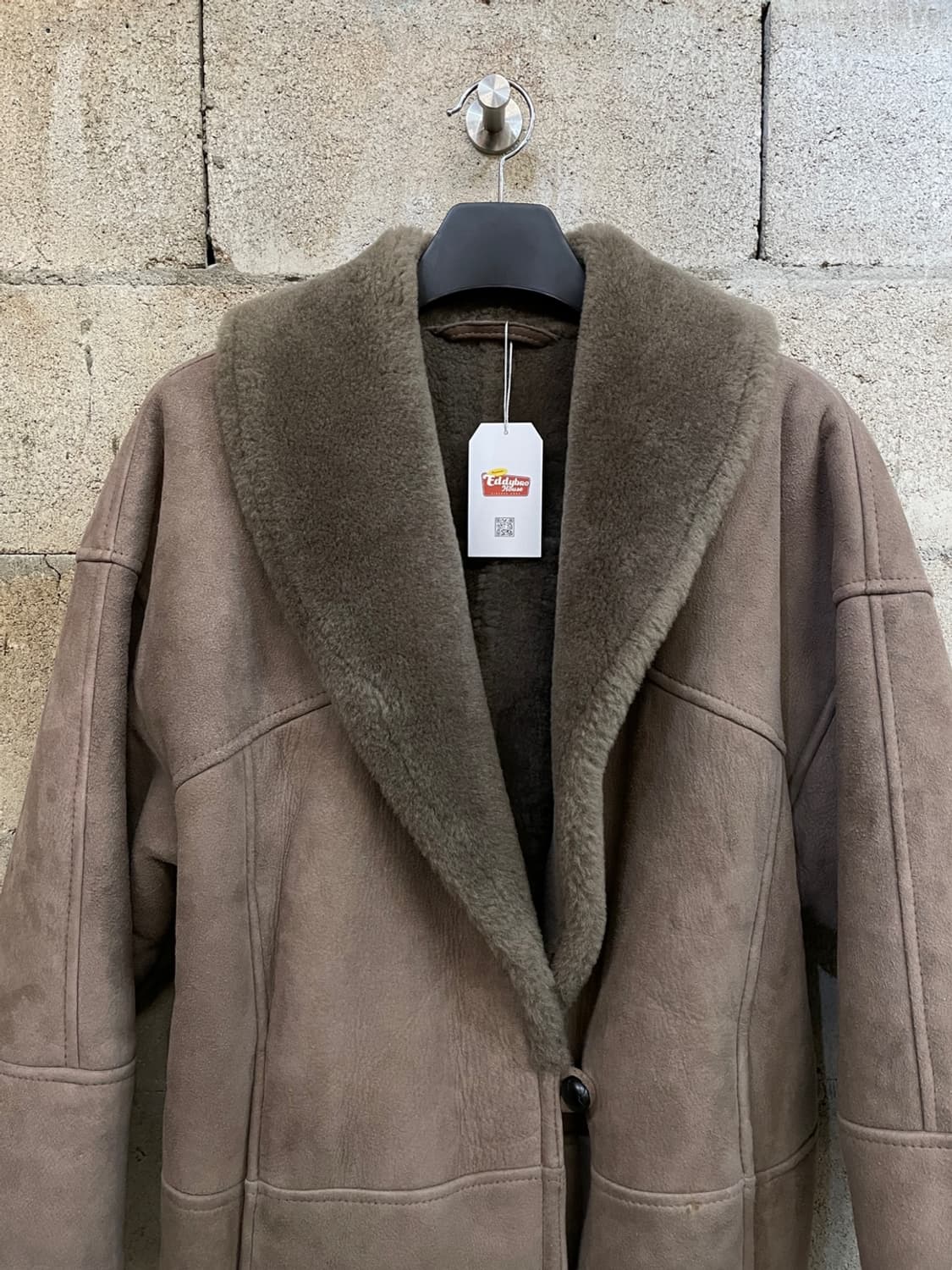 버버리 양가죽 무톤 코트 상품이미지3