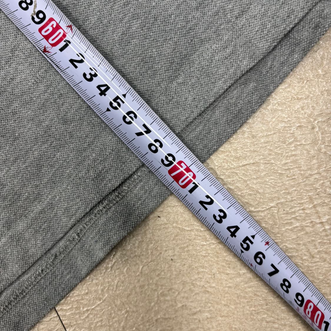 나이키 스몰로고 그레이 카라 티셔츠 상품이미지4