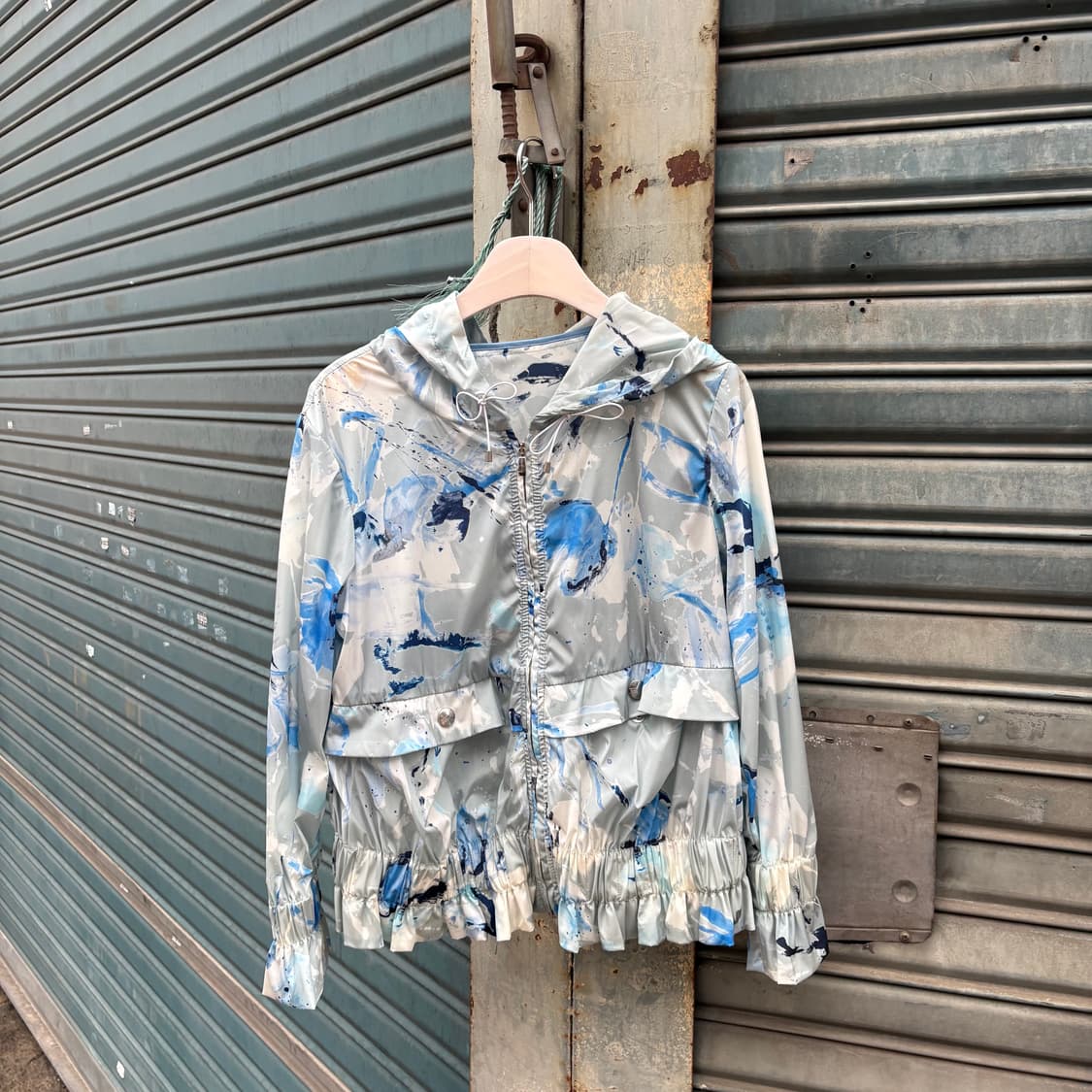 알마니 꼴레지오니 블루 페인팅 바람막이 상품이미지1