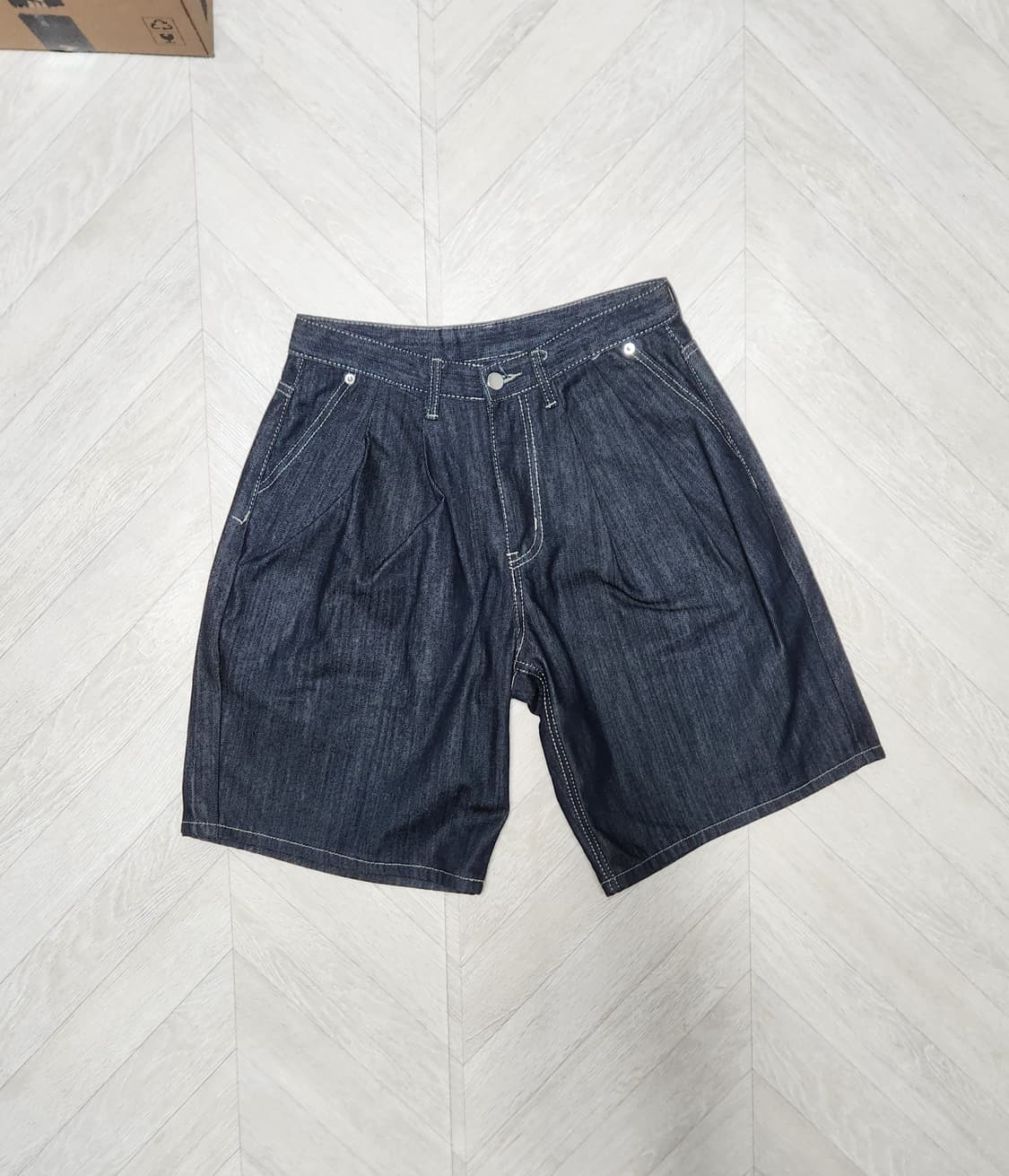 트릴리온 레인 슬럽 투턱 버뮤다 데님 쇼츠 인디고 L 상품이미지1