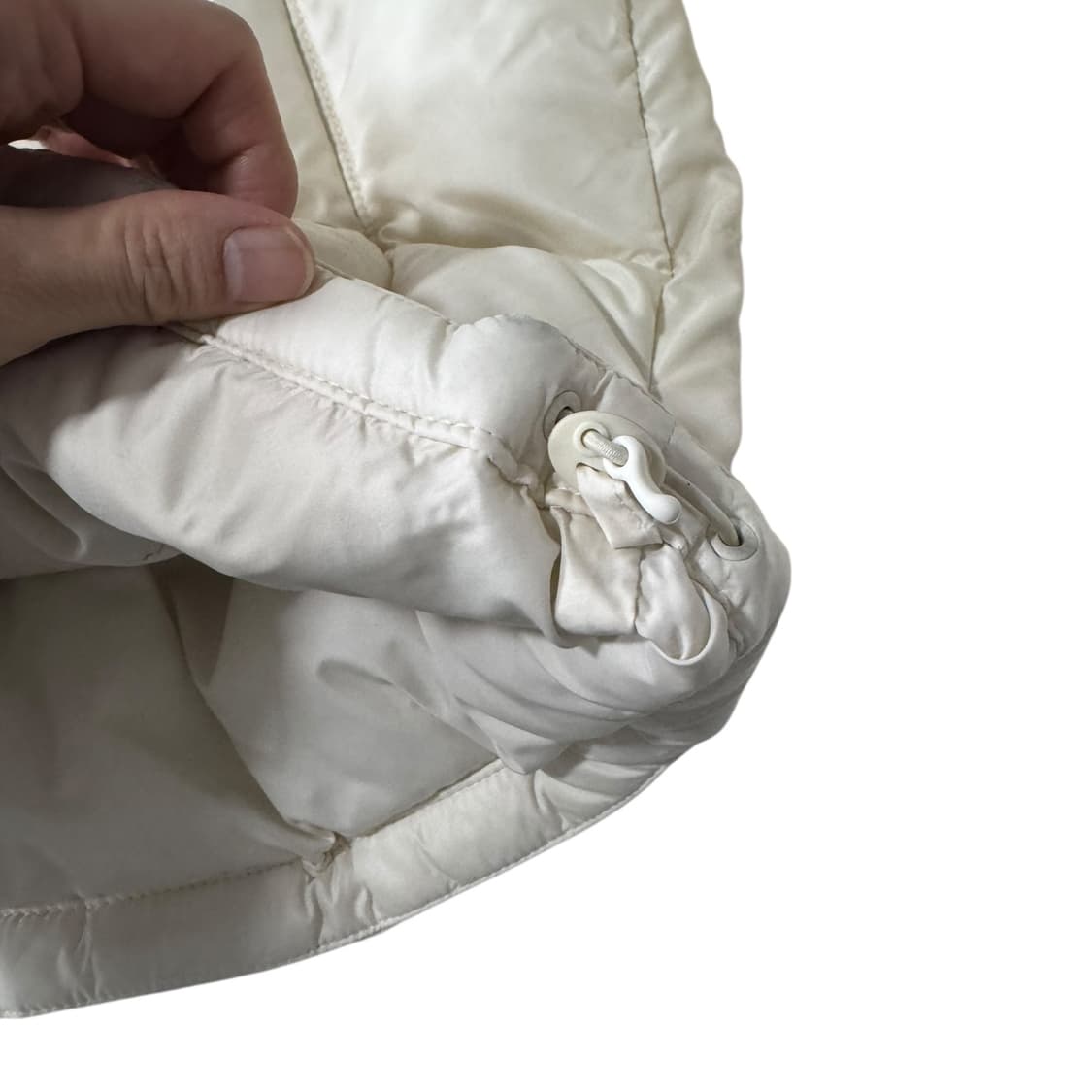 우먼 노스페이스 아이보리 패딩 상품이미지4