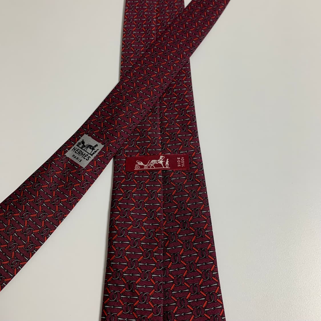 에르메스(HERMES) 레드컬러 기하학적패턴 명품넥타이 A+ 최상급 상품이미지5