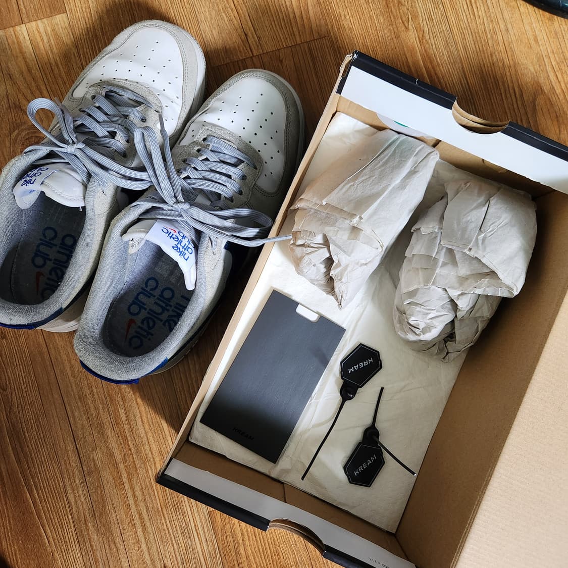 나이키 에어포스 1 '07 LV8 애슬레틱 클럽 라이트 스모크 그레이 상품이미지6