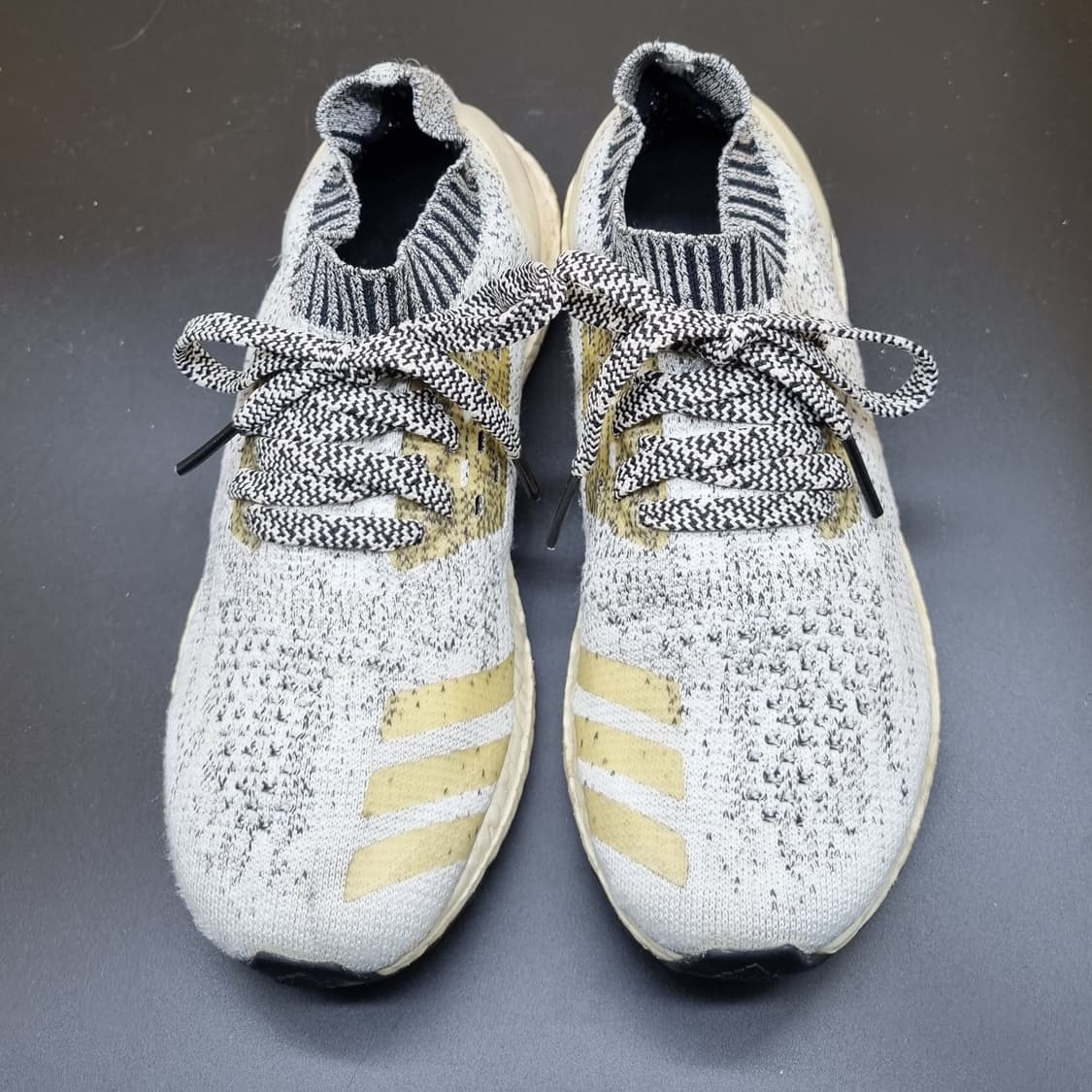 아디다스 울트라부스트 언케이지드 245 상품이미지2