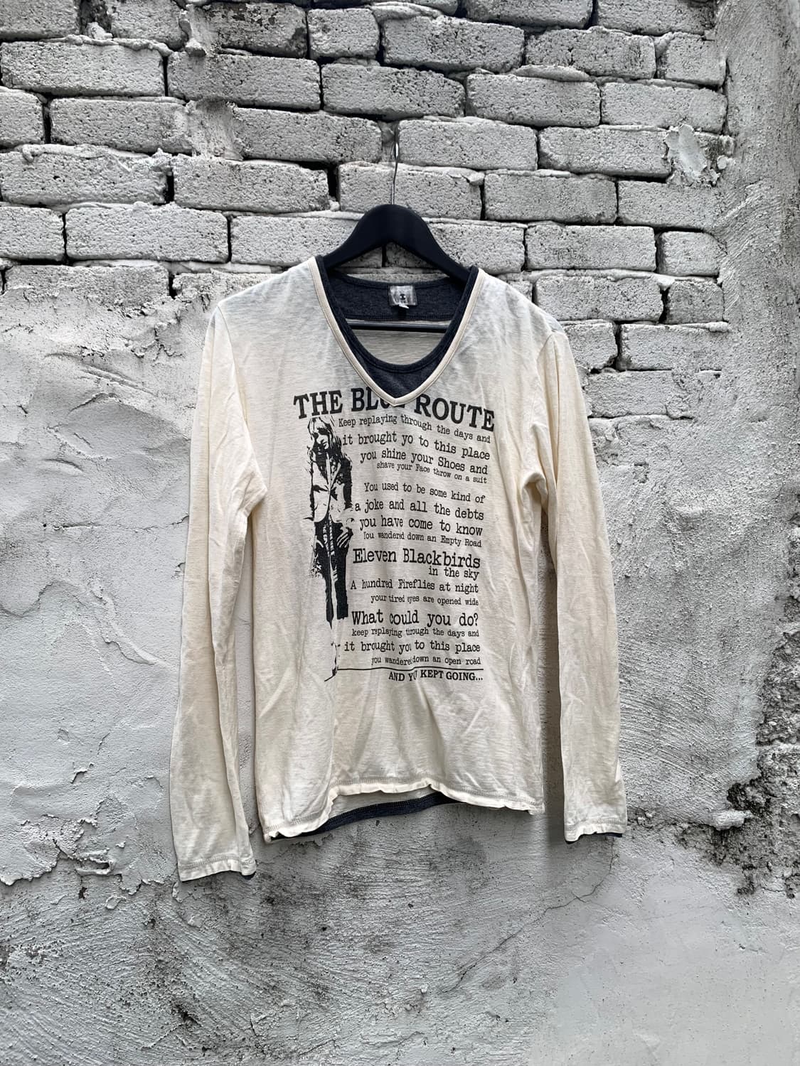 Lettering print long sleeve  상품이미지1