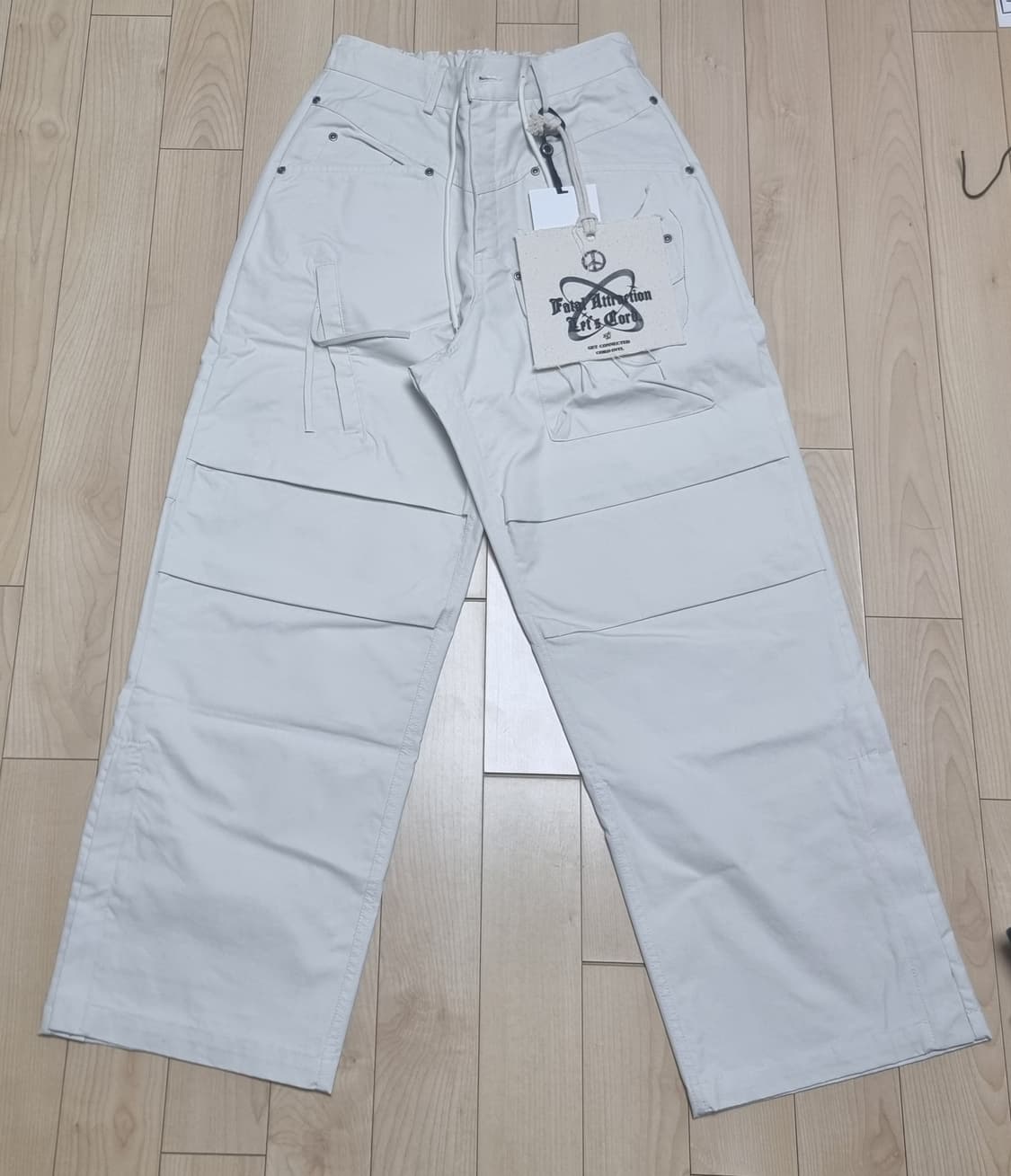 cord 카터 다이애그널 짚 파라슈트 팬츠 아이보리 M사이즈 상품이미지1