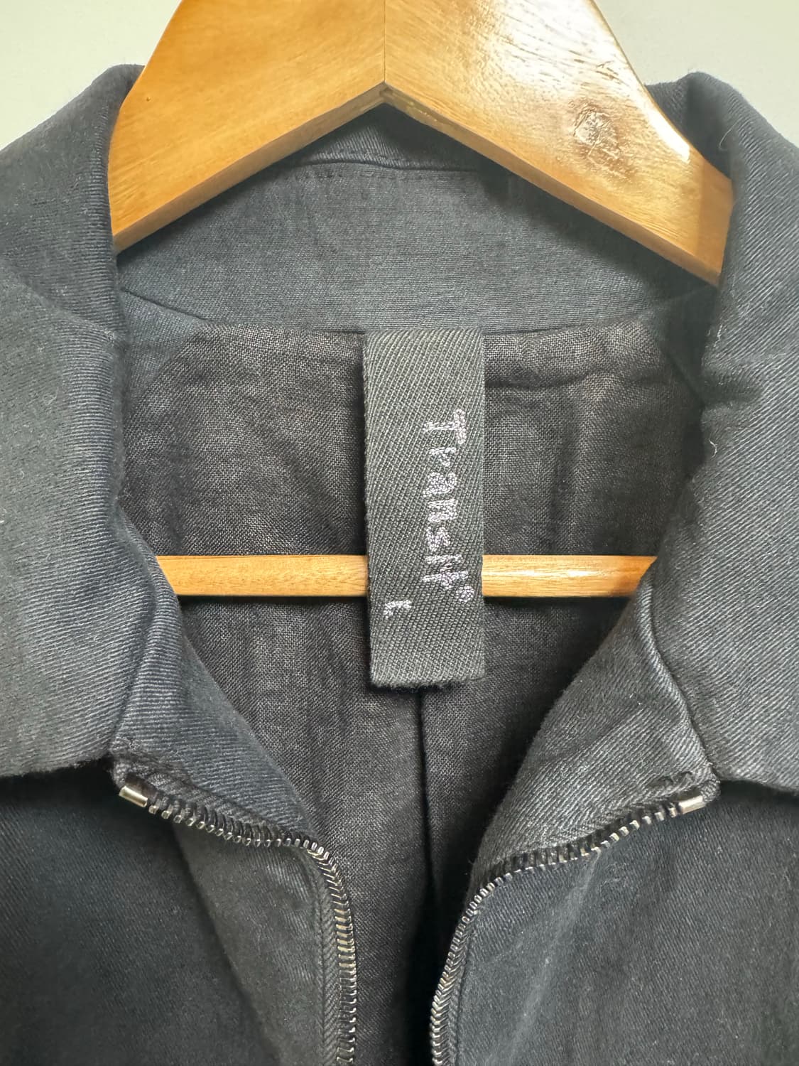 트랜짓(Transit)/블랙 자켓/L(100-105) 상품이미지2