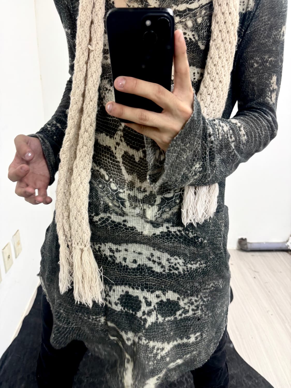 “Vintage” Ivory Long Scarf 상품이미지2