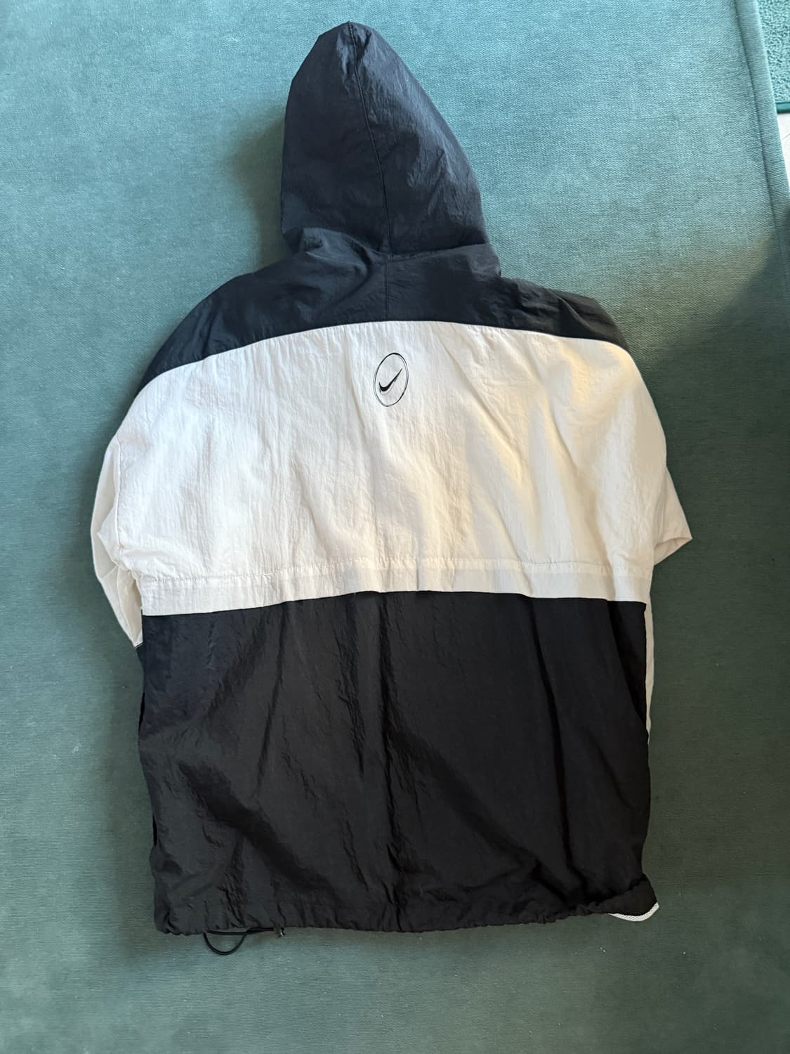 나이키 애슬레틱스 바람막이 상품이미지2