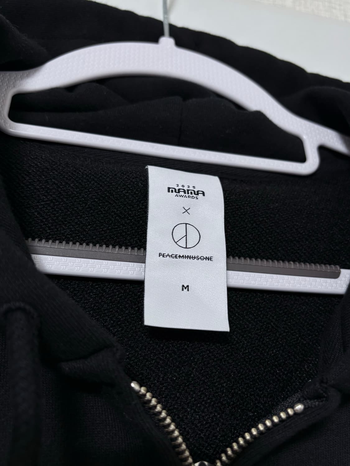 피스마이너스원 x MAMA 콜라보 후드집업 상품이미지4