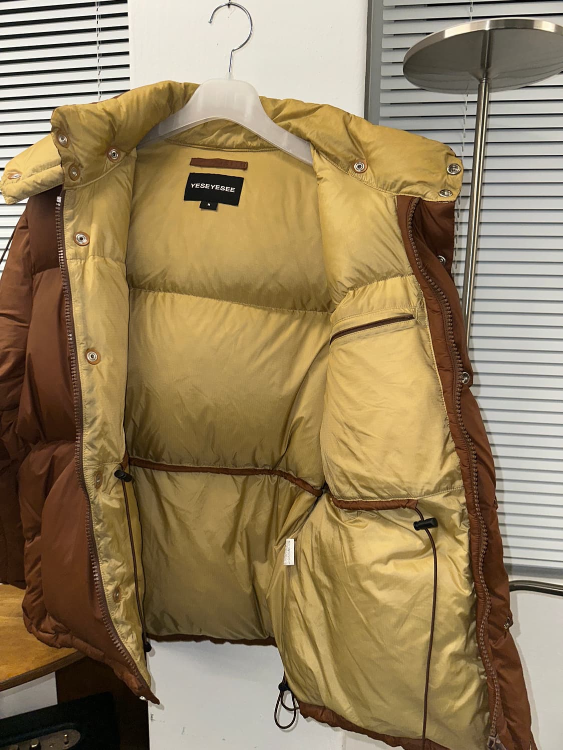 YESEYESEE 덕다운 후드 패딩 (M)브라운 상품이미지7