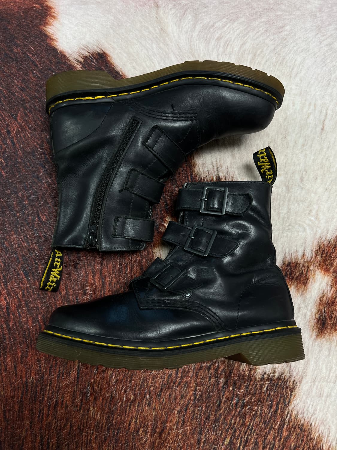 [250] 닥터마틴 블레이크 39 버클 워커 블랙 상품이미지1