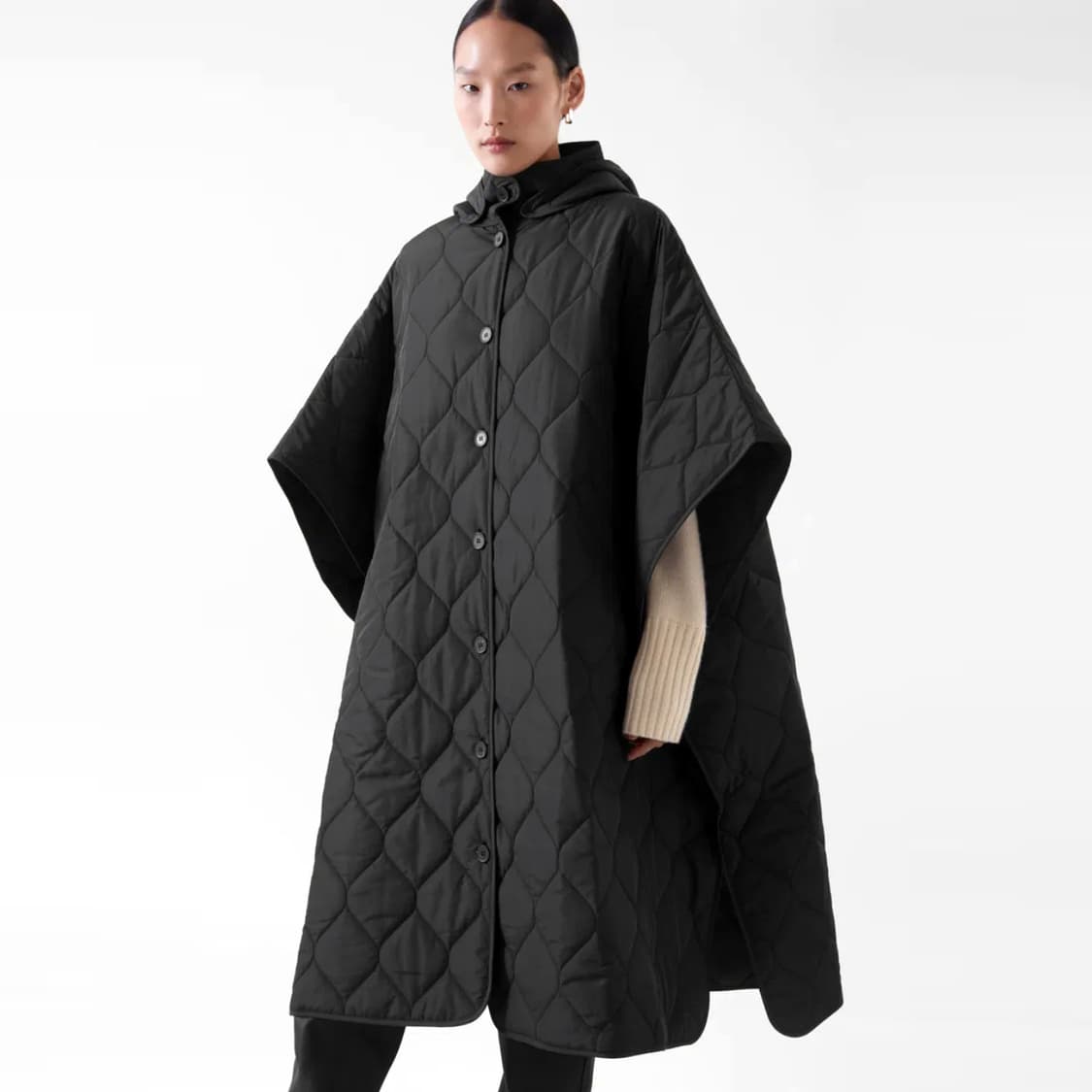 COS 오버사이즈 퀼티드 케이프 프리사이즈 새상품 상품이미지2