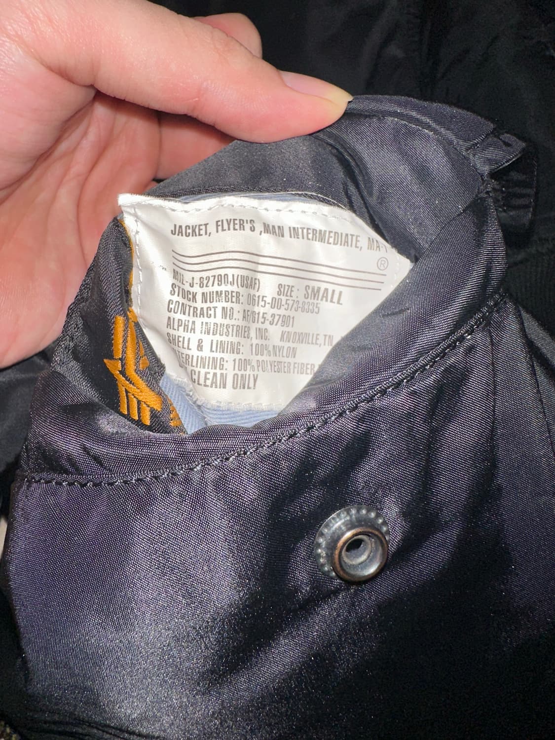 알파 인더스트리 MA-1 플라이트 자켓 상품이미지2