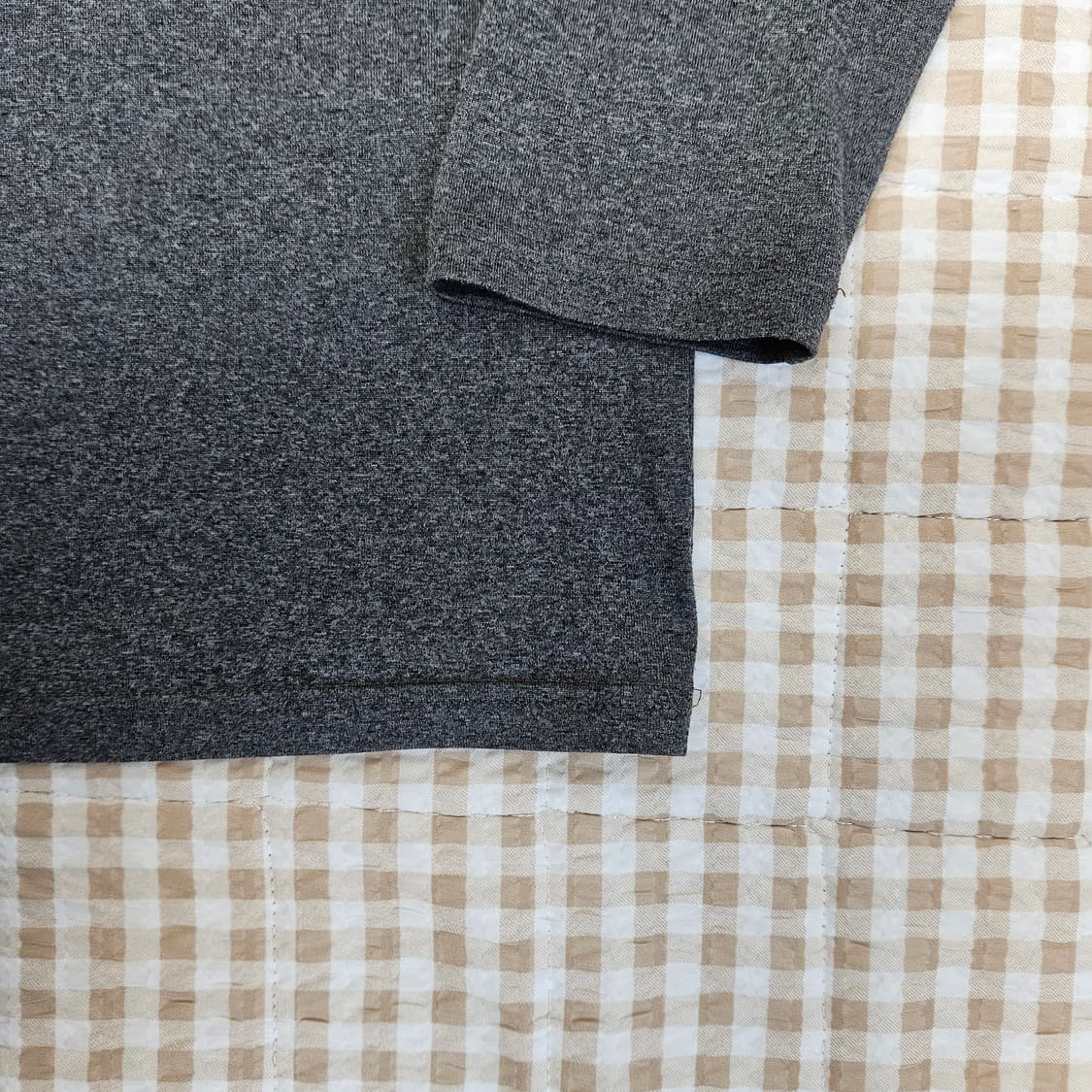 언더아머 반집업 긴팔티 남자100 상품이미지4