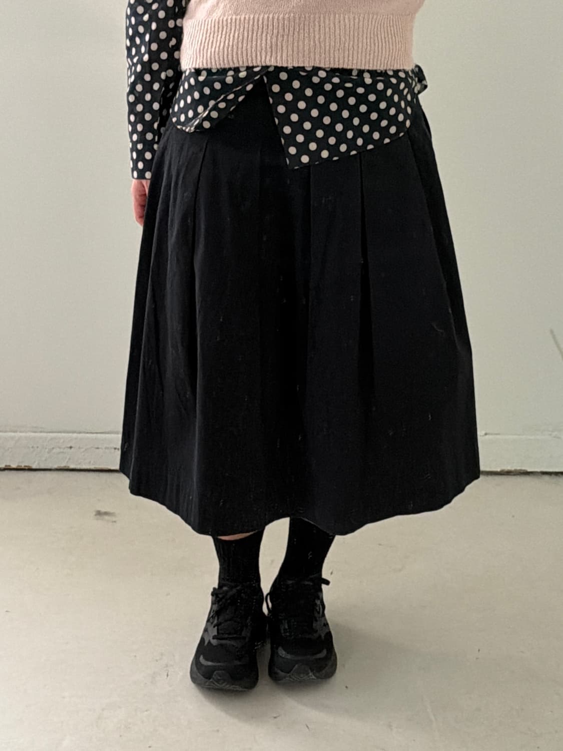 일본빈티지 블랙 핀턱 미디스커트 상품이미지1