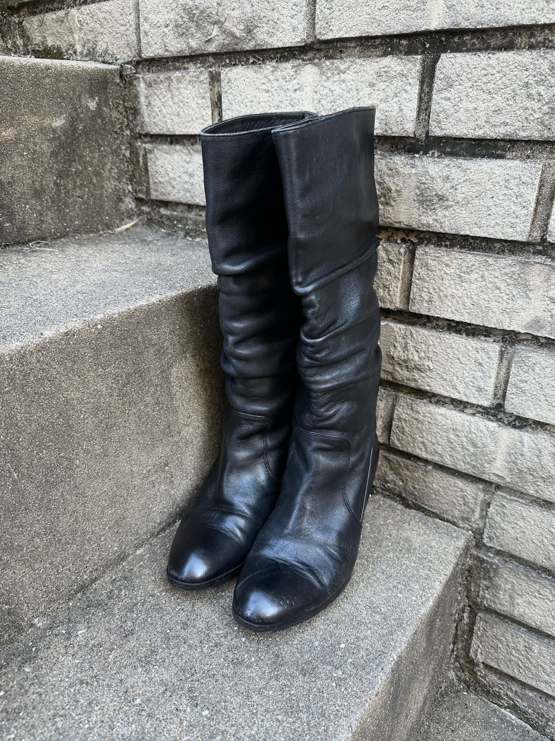 Black shirring mid heel leather boots 상품이미지3