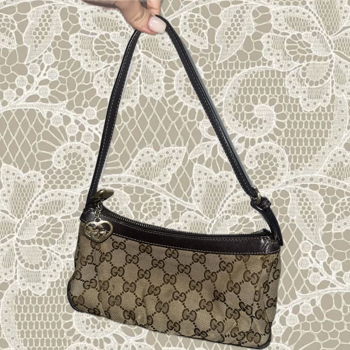 구찌 자카드 빈티지 미니 숄더백 하트 상품이미지1