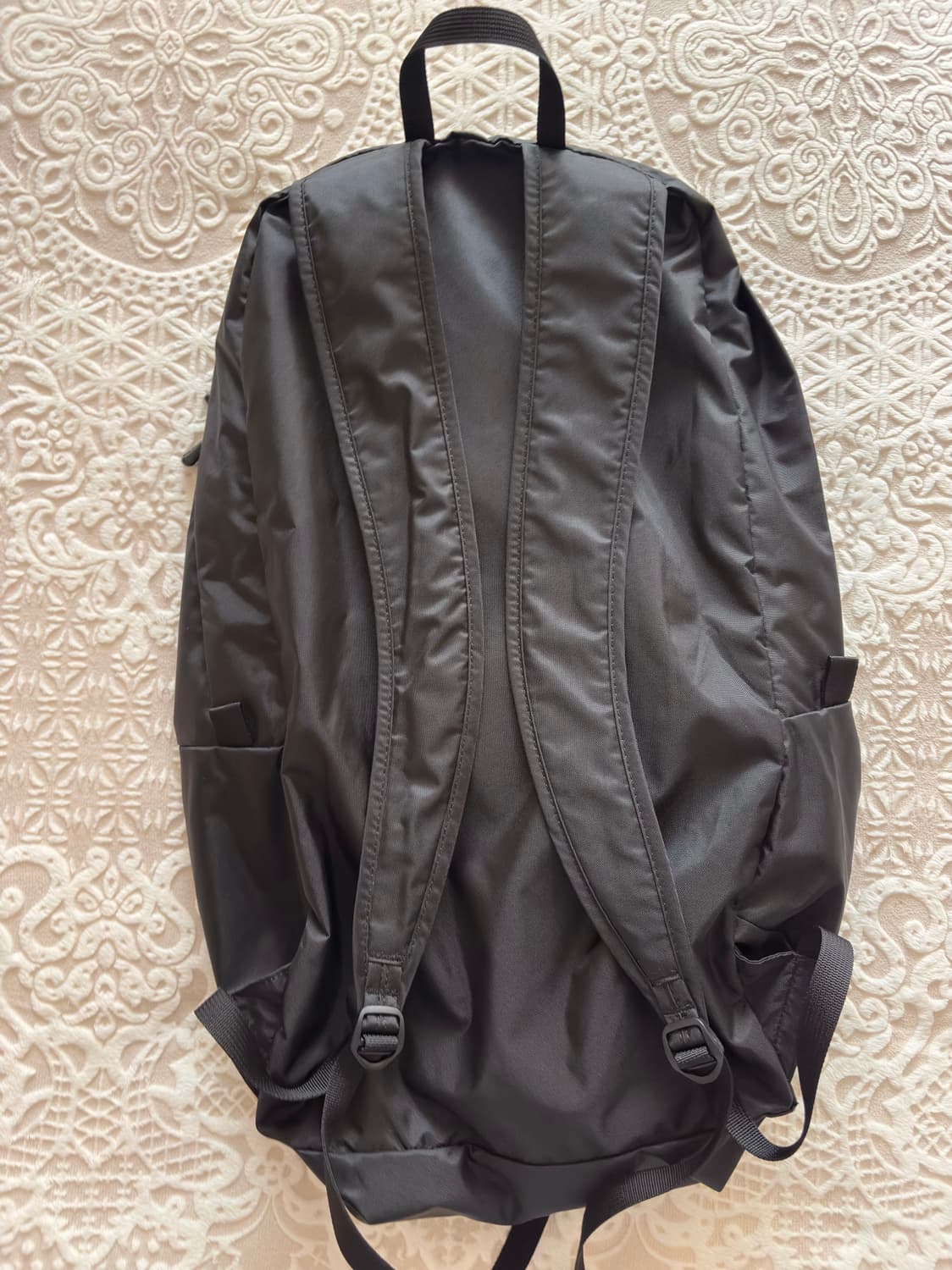 몽벨 포켓터블 백팩 20L 블랙 상품이미지2