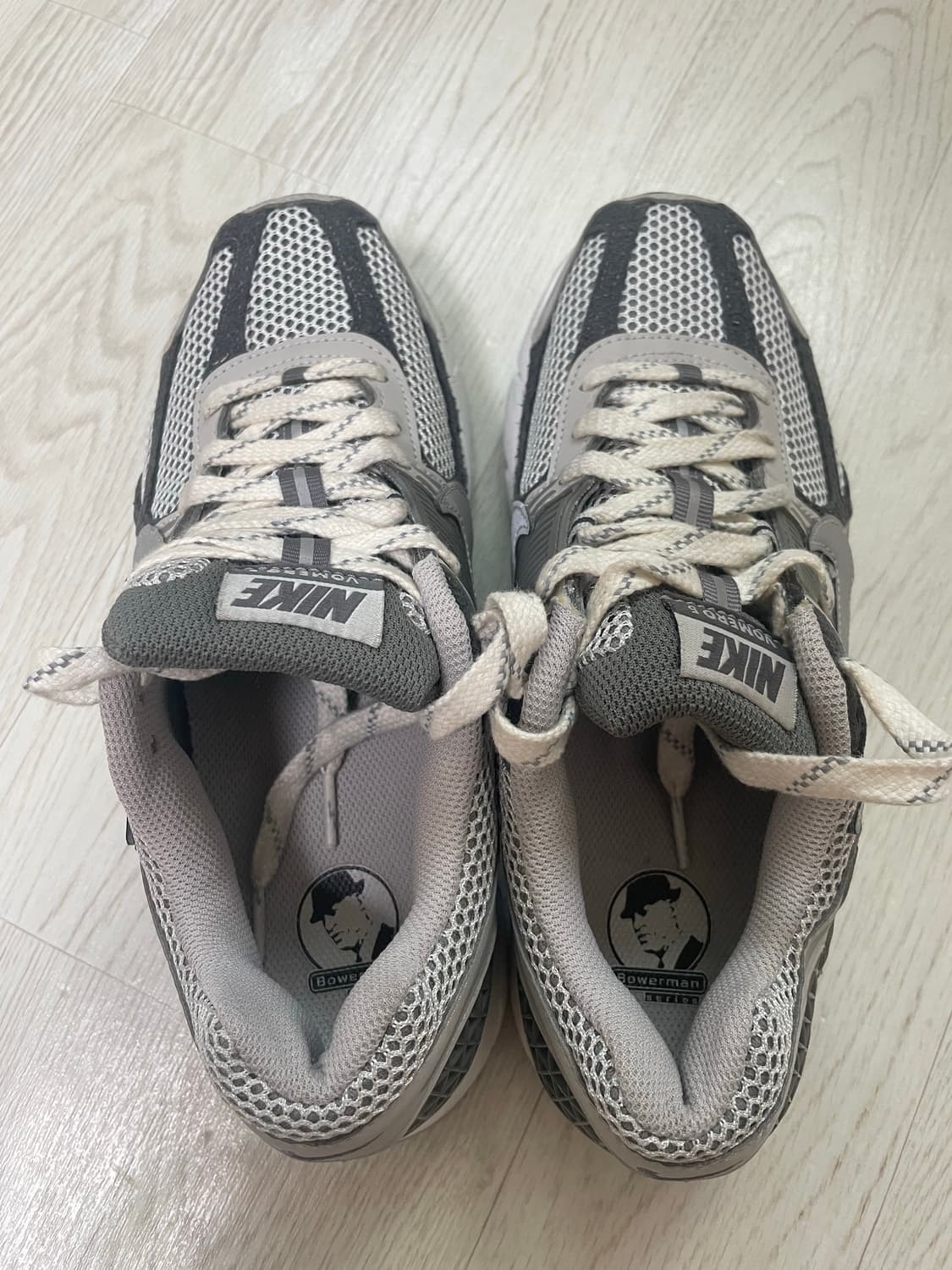 나이키 줌 보메로5 아이언오어 255 상품이미지5