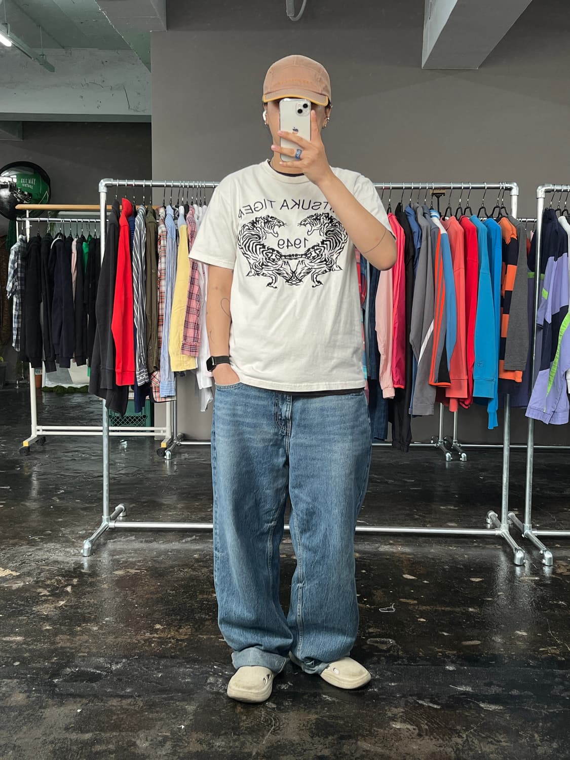 오니츠카 타이거 자수 반팔 티셔츠 상품이미지3