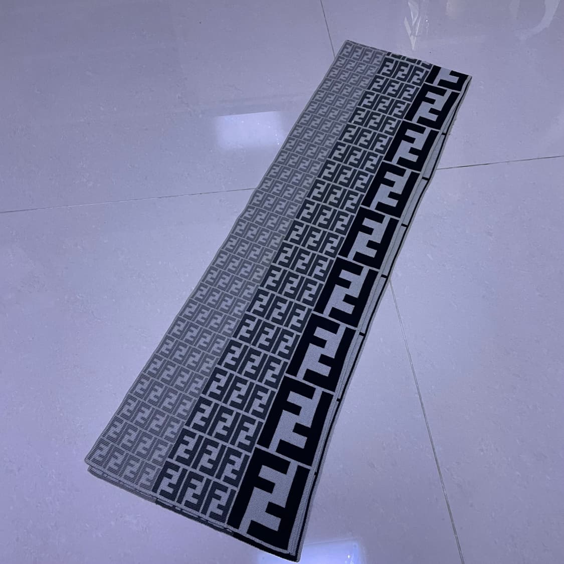 FENDI 펜디 쟈가드 울 머플러 (할인) 상품이미지3