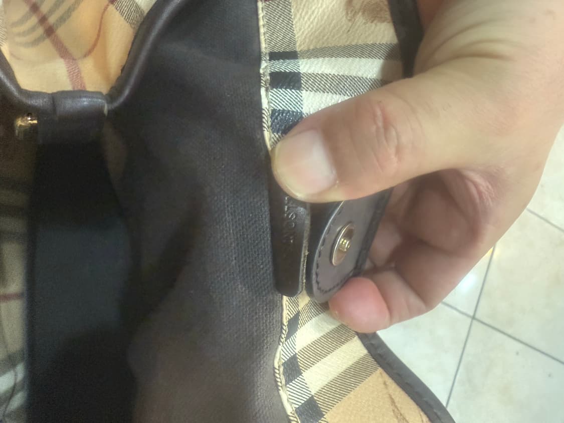 정품 버버리 노바체크 쇼퍼백 팝니다 상품이미지9