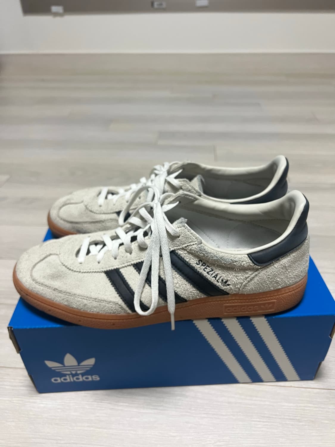 아디다스 스페지알 핸드볼 알루미늄 코어 블랙 280사이즈 상품이미지4