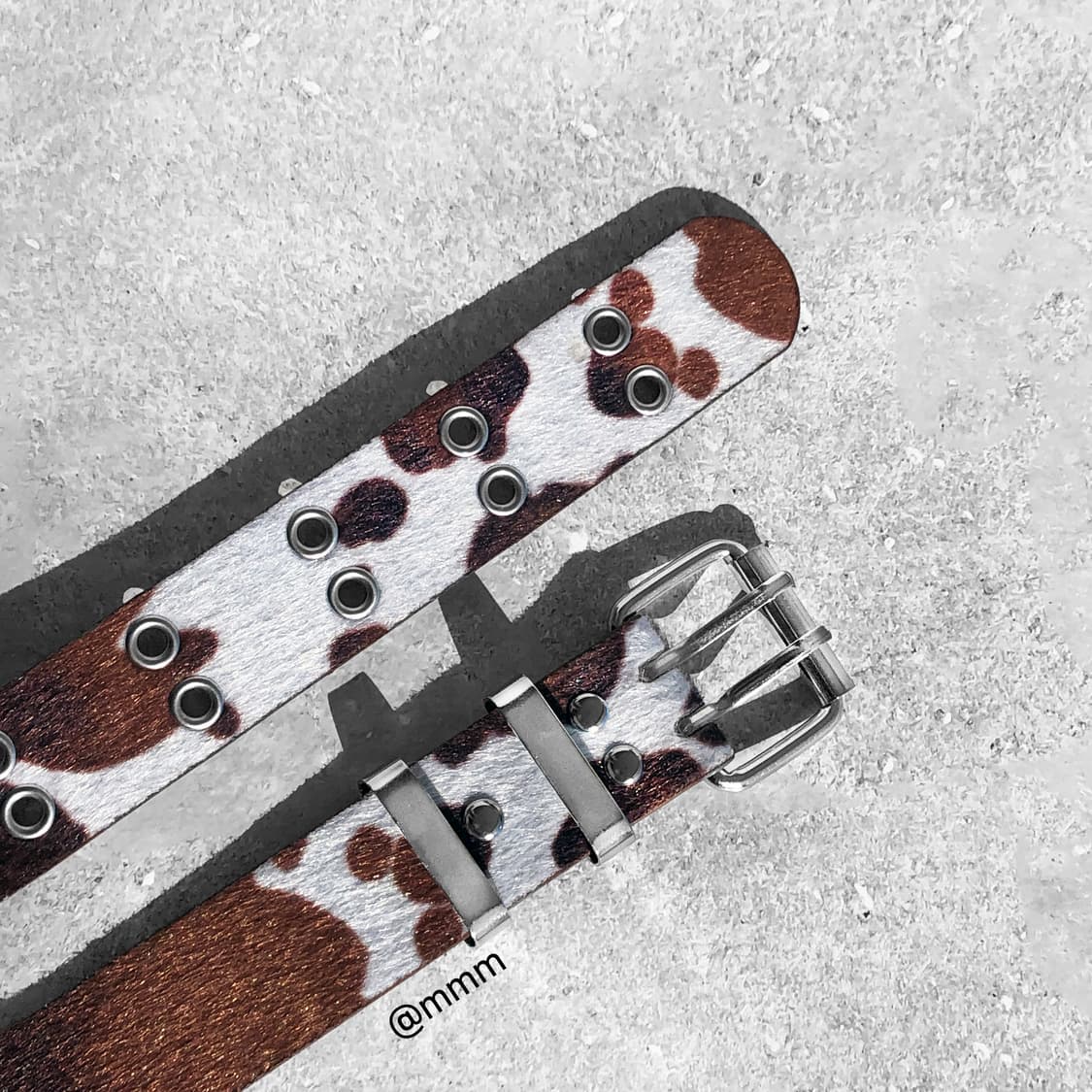 [Unisex] 카우헤어 더블 아일렛 송치 벨트 상품이미지4