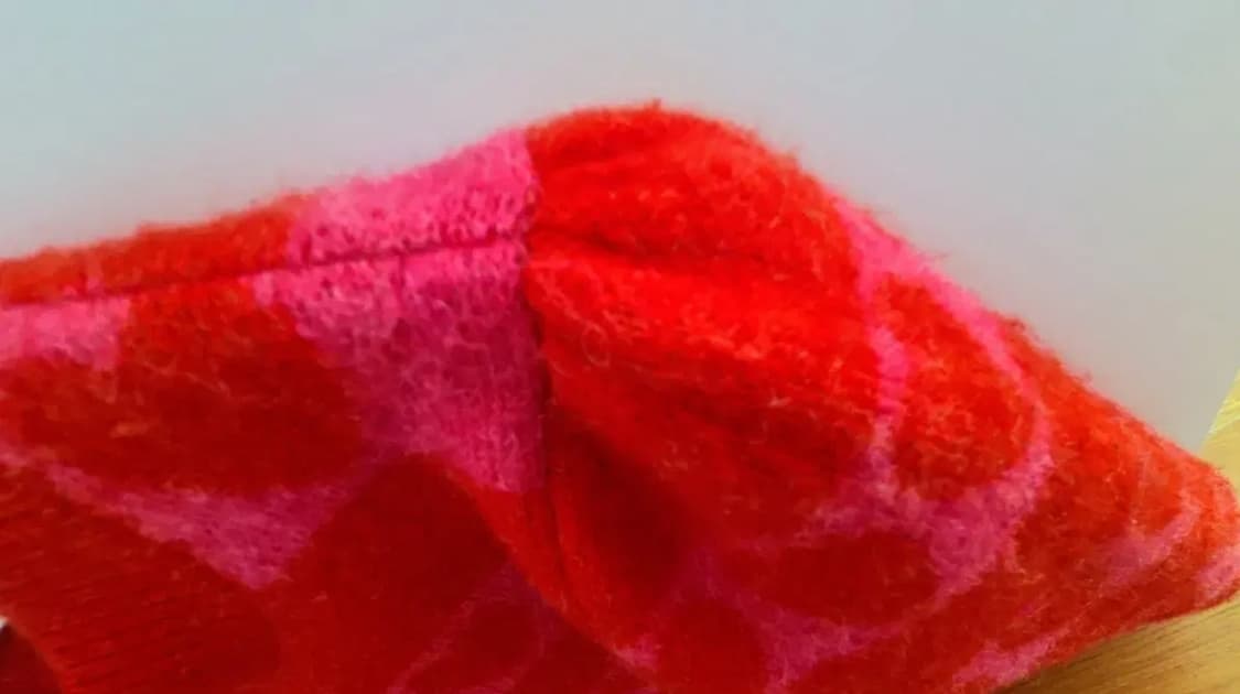 사랑스러운 하트 패턴 Zara 레드 크롭 니트 상품이미지3