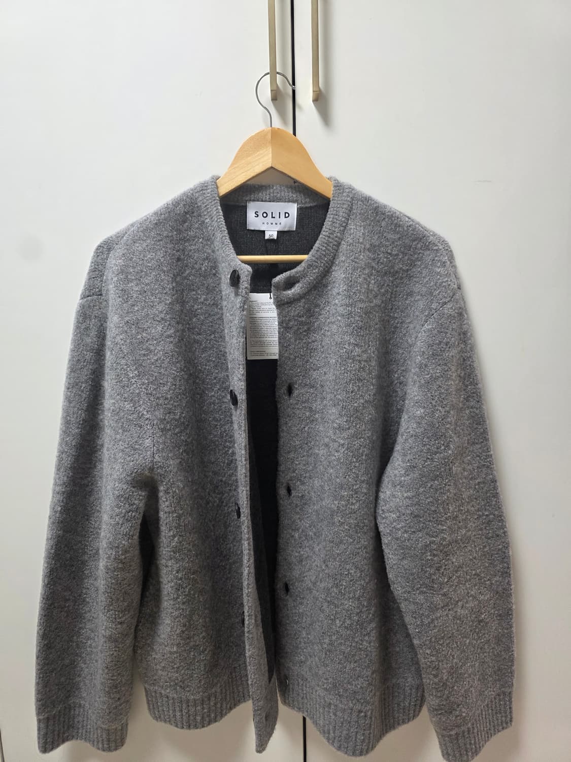 솔리드옴므 25FW 라운드넥 니트 가디건 [50] 상품이미지1