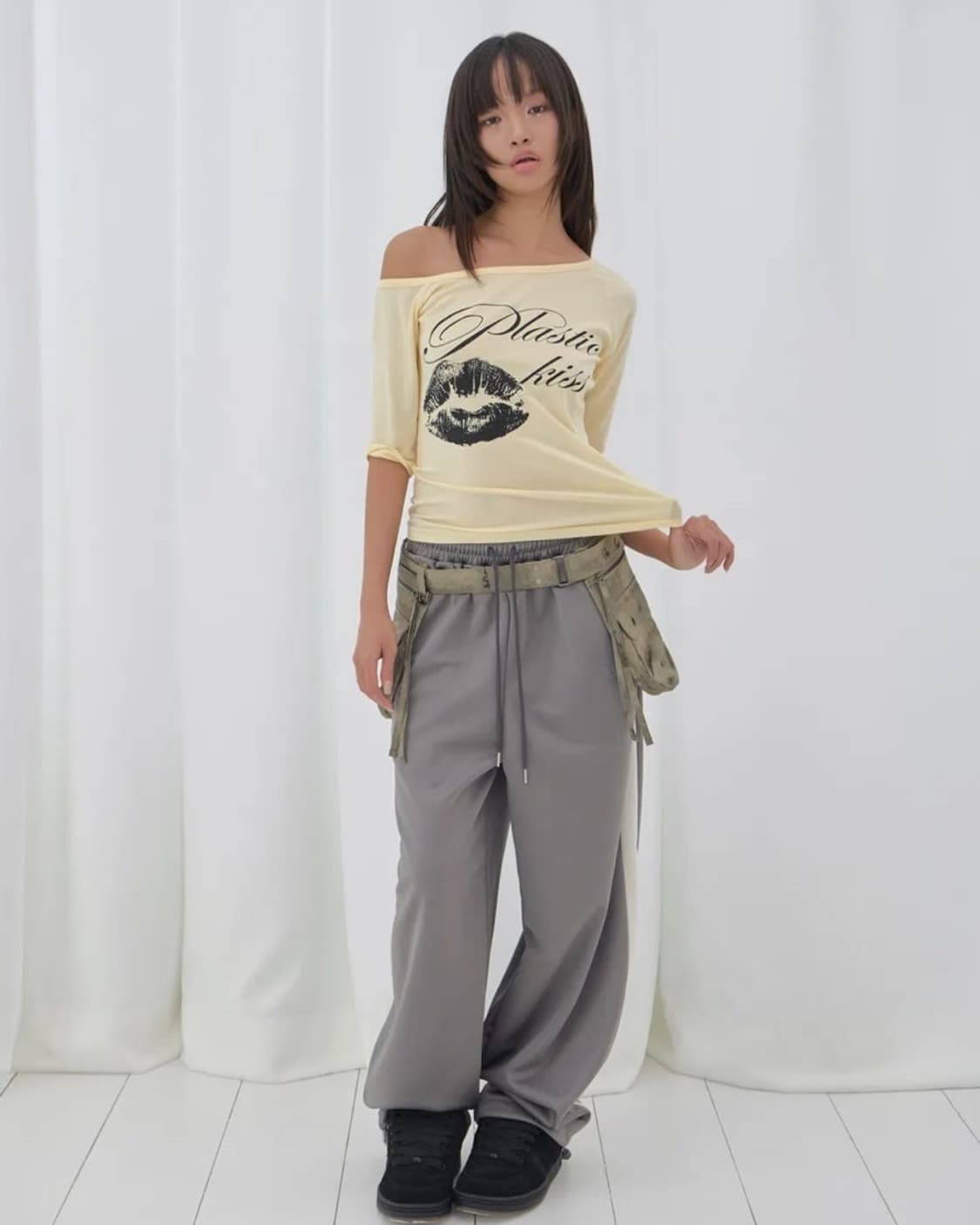 팬시클럽 플라스틱 키스 원숄더 탑 (YELLOW)  상품이미지4