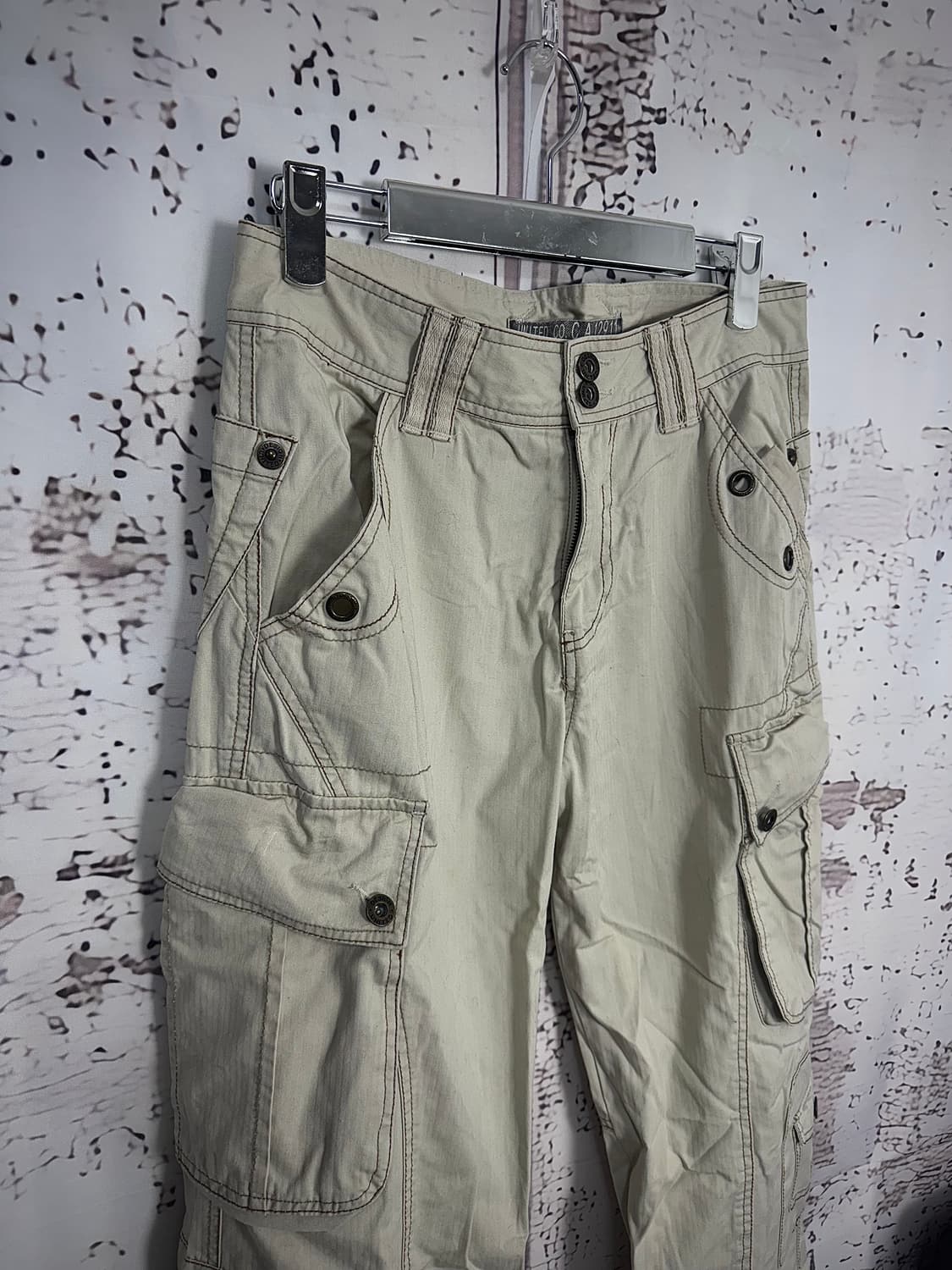 Ivory eyelet-detail cargo pants 상품이미지2