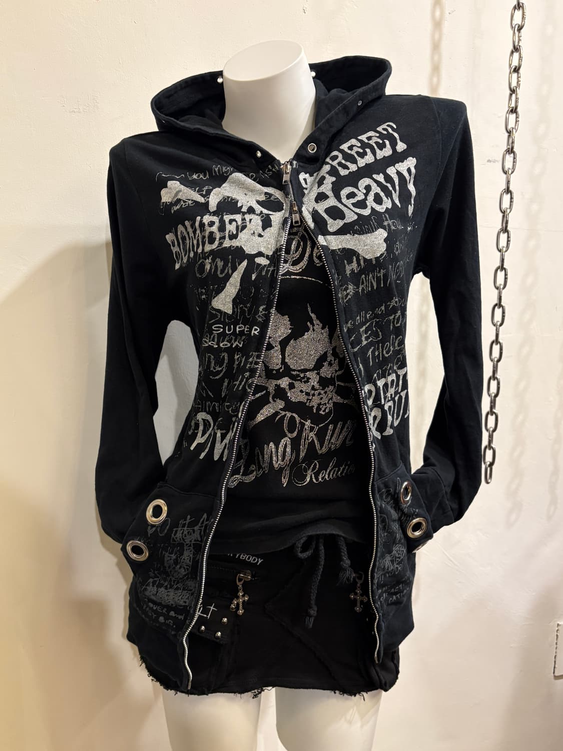 스컬 레터링 프린팅 블랙 후드집업 펑크 상품이미지1